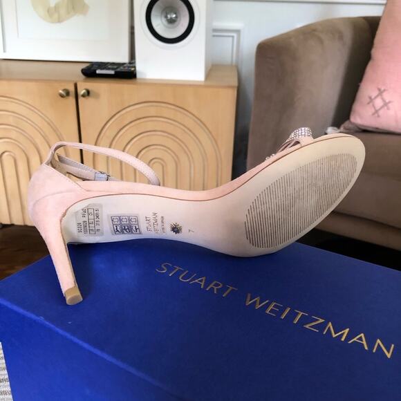 NWT Stuart Weitzman Nudist Bow with Crystals Suede Heels Size 7 - Picture 6 of 11